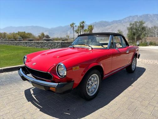 1982 FIAT Spider 2000 Base