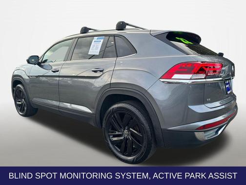 2022 Volkswagen Atlas Cross Sport 2.0T SE w/Technology 4MOTION