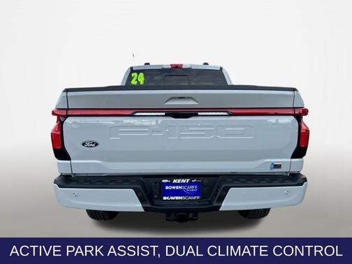 2024 Ford F-150 Lightning LARIAT