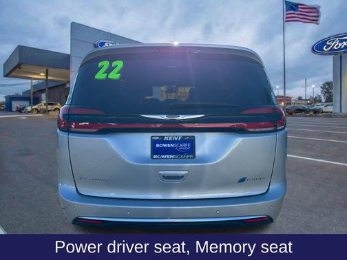2022 Chrysler Pacifica L