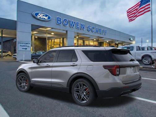 Carbonized Gray Metallic 2026 Ford Explorer ST-Line