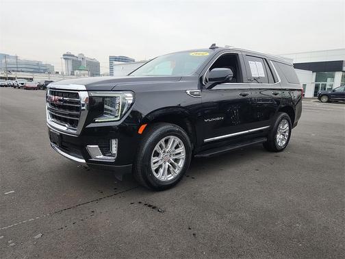 2022 GMC Yukon SLT