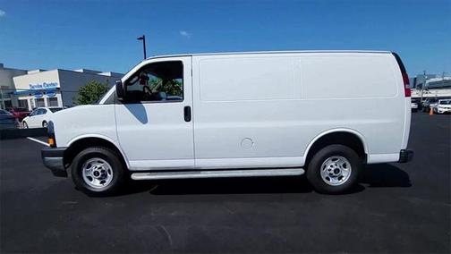 2023 GMC Savana 2500 Work Van