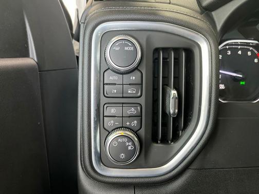 White 2021 GMC Sierra 1500 Elevation