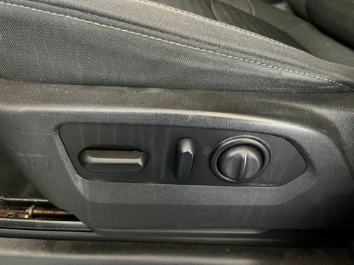 White 2021 GMC Sierra 1500 Elevation