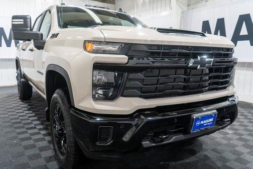 2026 Chevrolet Silverado 2500 Custom