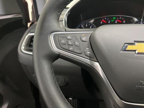 Radiant Red 2023 Chevrolet Equinox 1LT