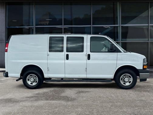 2022 Chevrolet Express 2500 Work Van