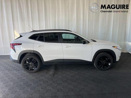 White 2025 Chevrolet Trax ACTIV