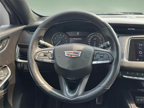 2022 Cadillac XT4 Sport
