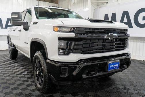 2026 Chevrolet Silverado 2500 Custom