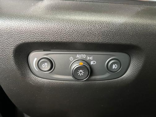 Mosaic Black Metallic 2021 Chevrolet Traverse Premier