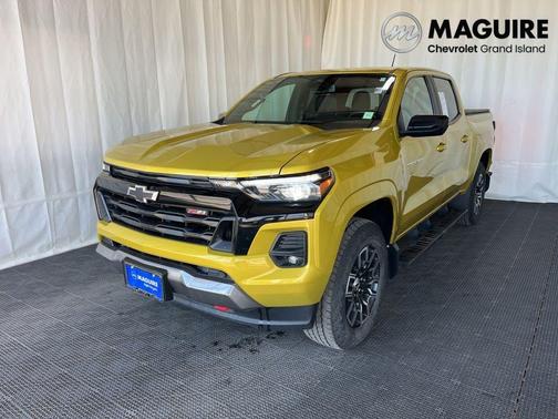 Yellow Metallic 2023 Chevrolet Colorado Z71