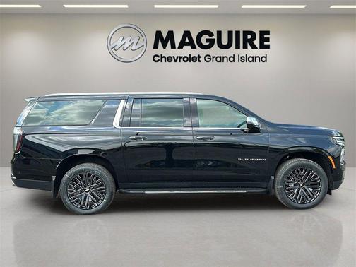 2025 Chevrolet Suburban Premier