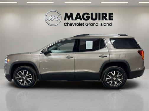 2023 GMC Acadia SLE