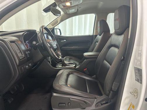 2022 GMC Canyon AT4 w/Leather