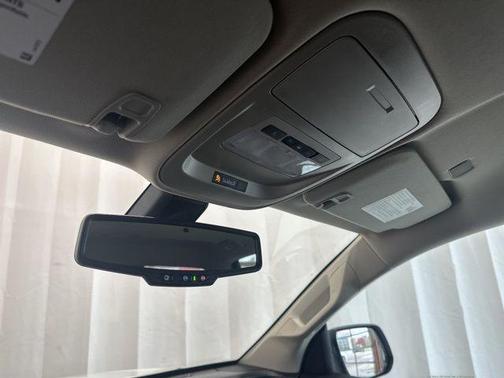 2022 GMC Canyon AT4 w/Leather