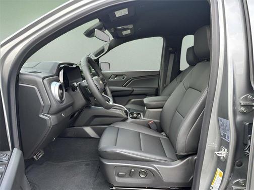 2025 Chevrolet Colorado LT