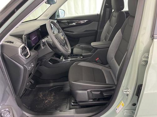 Green 2026 Chevrolet Trailblazer LT