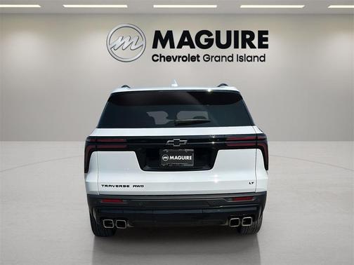 2024 Chevrolet Traverse LT