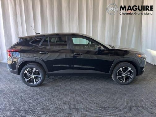 Black 2026 Chevrolet Trax 1RS