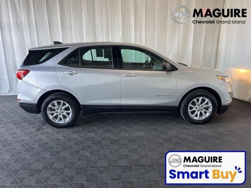 Silver Ice Metallic 2019 Chevrolet Equinox LS