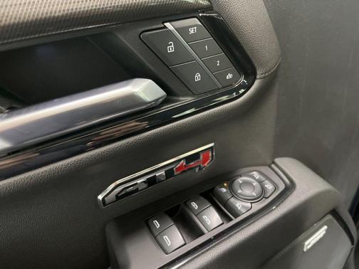 Titanium 2022 GMC Sierra 1500 AT4