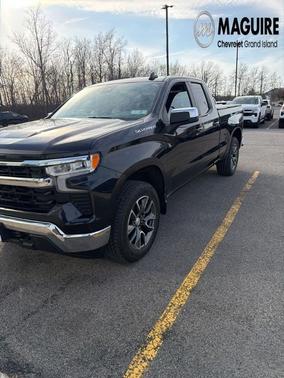 Dark Ash Metallic 2022 Chevrolet Silverado 1500 LT