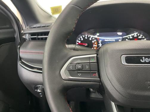 Billet Silver Metallic Clearcoat 2023 Jeep Compass Trailhawk