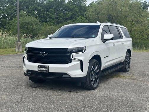 2024 Chevrolet Suburban RST