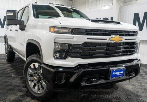 2026 Chevrolet Silverado 2500 Custom