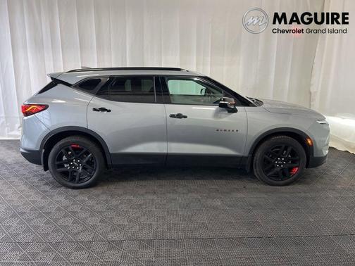 Sterling Gray Metallic 2024 Chevrolet Blazer LT