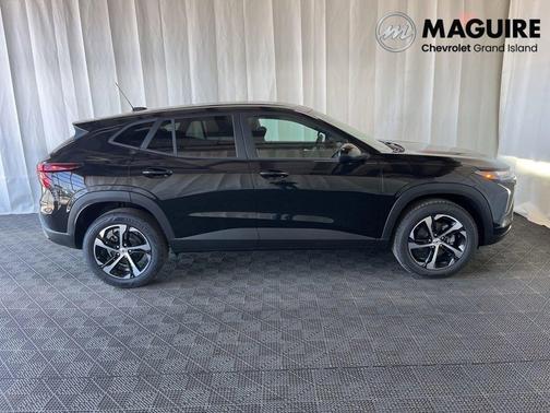 Black 2026 Chevrolet Trax 1RS