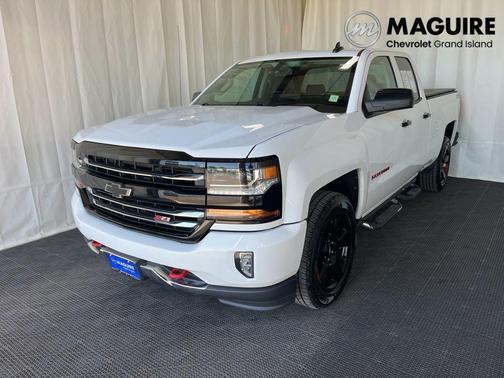 Summit White 2017 Chevrolet Silverado 1500 LT