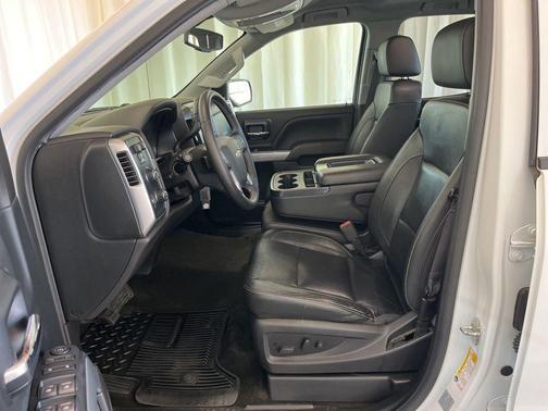 Summit White 2017 Chevrolet Silverado 1500 LT