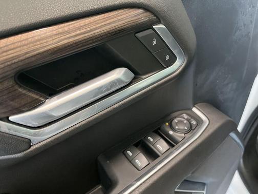 Summit White 2023 Chevrolet Silverado 1500 LT