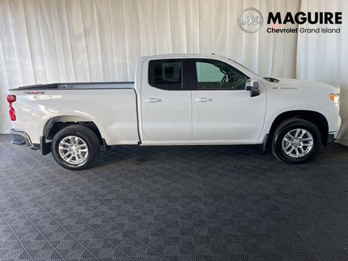 Summit White 2023 Chevrolet Silverado 1500 LT