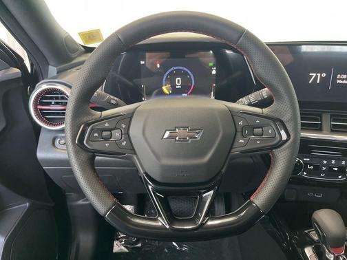 Black 2026 Chevrolet Trax 2RS