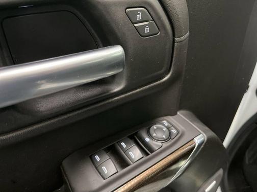 Summit White 2021 Chevrolet Silverado 1500 LT Trail Boss