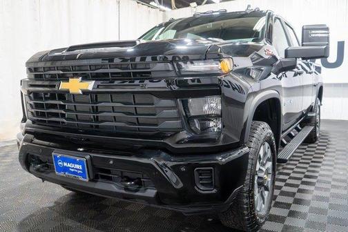 2026 Chevrolet Silverado 2500 Custom