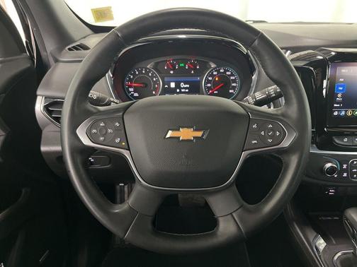 Mosaic Black Metallic 2023 Chevrolet Traverse LT Leather