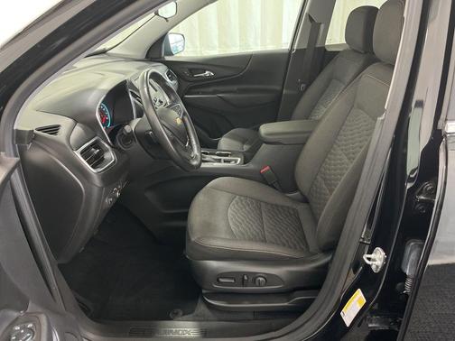 Mosaic Black Metallic 2020 Chevrolet Equinox 2LT