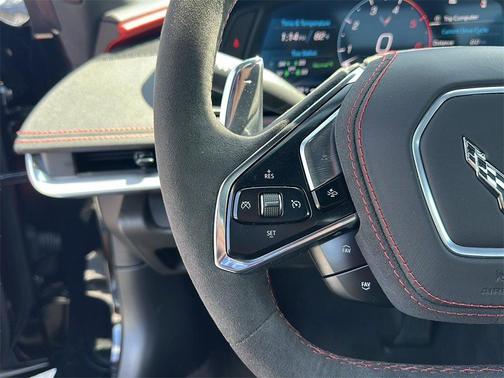 2025 Chevrolet Corvette Stingray w/2LT