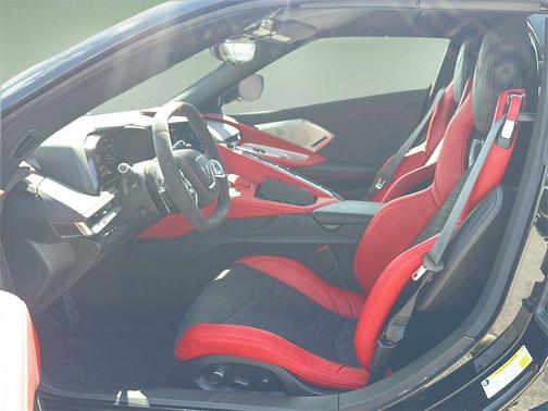2025 Chevrolet Corvette Stingray w/2LT