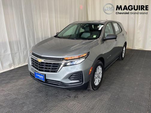 Sterling Gray Metallic 2023 Chevrolet Equinox LS