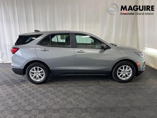 Sterling Gray Metallic 2023 Chevrolet Equinox LS
