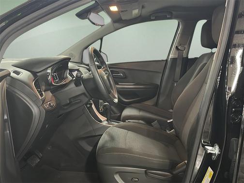 2022 Chevrolet Trax LS