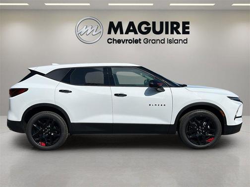 2025 Chevrolet Blazer LT