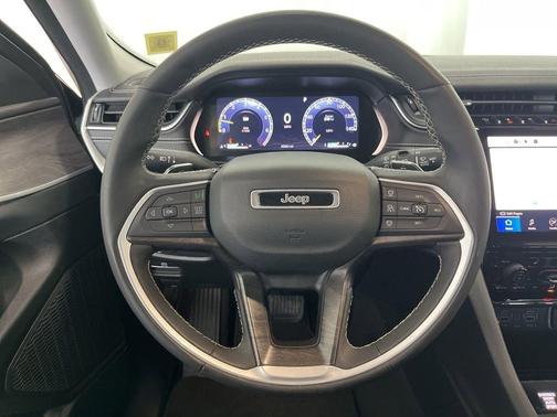 Midnight Sky 2023 Jeep Grand Cherokee L Limited