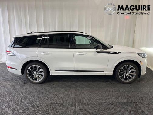 2025 Lincoln Aviator Premiere